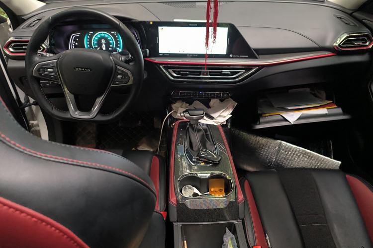 Used CHANGAN OSHAN X5 2022 Sport Edition 1.5T DCT Cyclone Assault Center Console