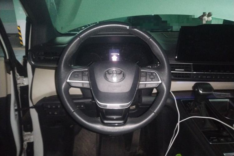 Used Toyota Granvia 2022 2.5L Hybrid Prestige Edition
