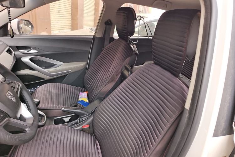 Used Baojun 510 2017 1.5L Manual Fashion Model
