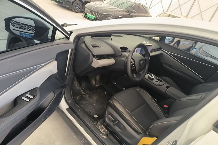 Used Toyota bZ5 2025 Model 550 PRO Driver Seat