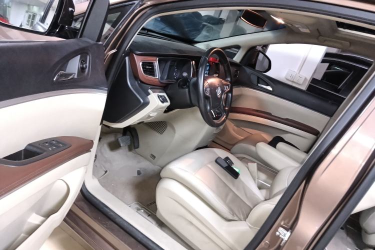 Used Buick GL8 2018 28T Luxury Model China VI Standard Driver Seat