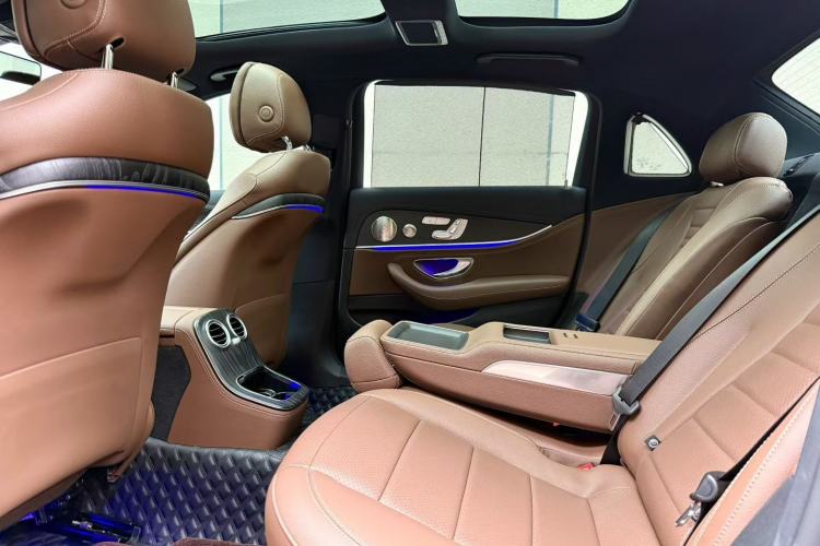 Used Mercedes-Benz E-Class 2023 E 300 L Sport Luxury Edition Interior 3