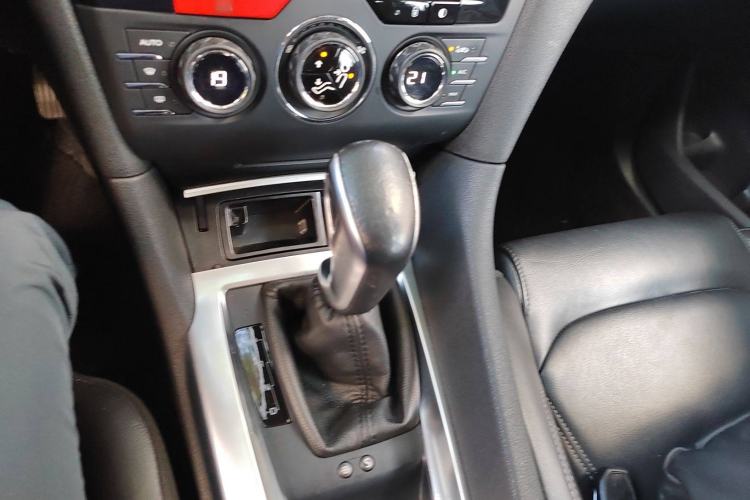 Used DS 6 2016 1.6T Luxury Edition THP160