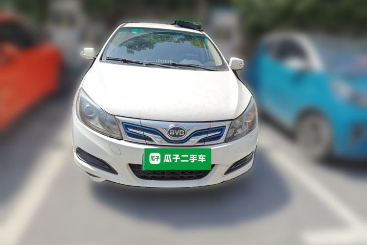 Used BYD e5 2018 450 Smart Connect Enjoyment Version