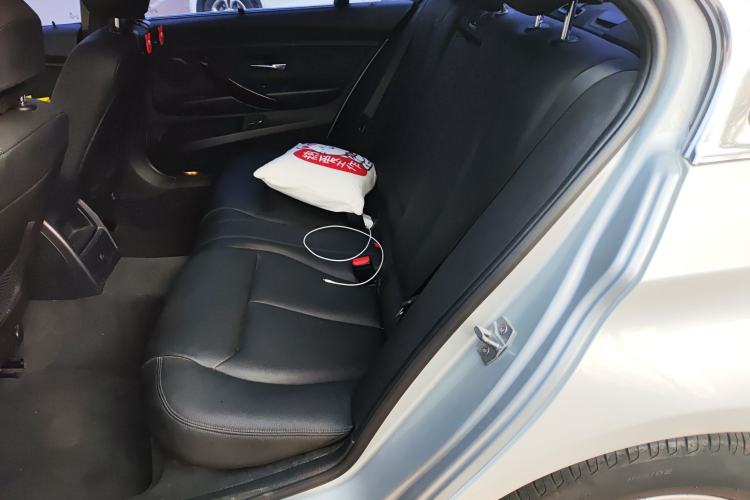 Used BMW 3 Series 2013 320Li Fashion Model
