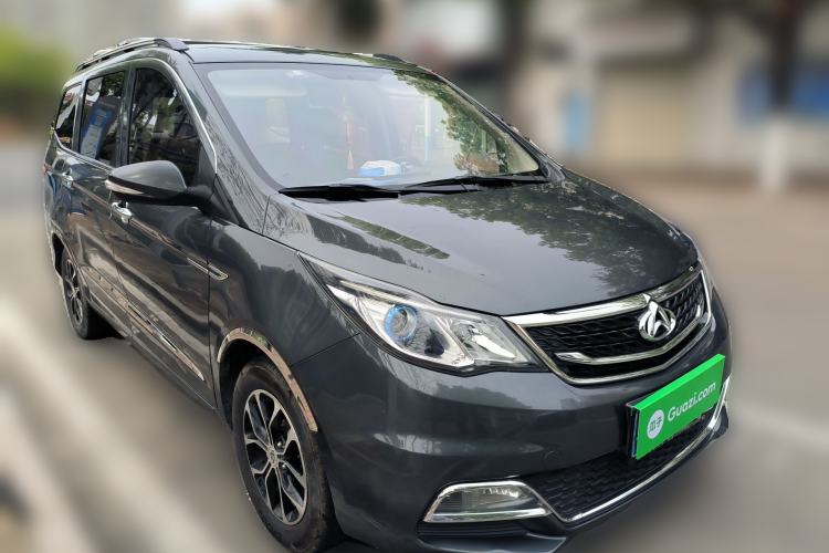 Used CHANGAN KAICHENG Oushang A600 2017 1.5L Manual Standard Edition Front Right 45 Deg