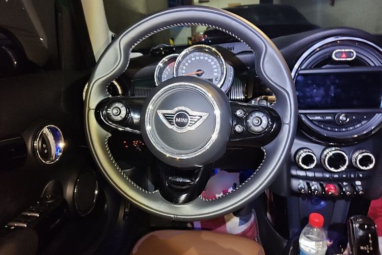 Used MINI 2019 1.5T COOPER 60th Anniversary Edition Five-Door Version Steering Wheel