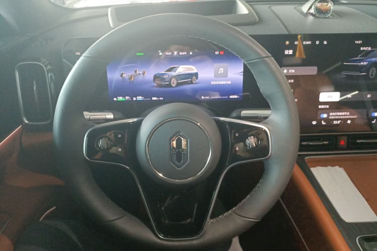 Used Hima AITO M9 2024 Range-Extended Ultra Version 52 kWh 6-Seater Model Steering Wheel