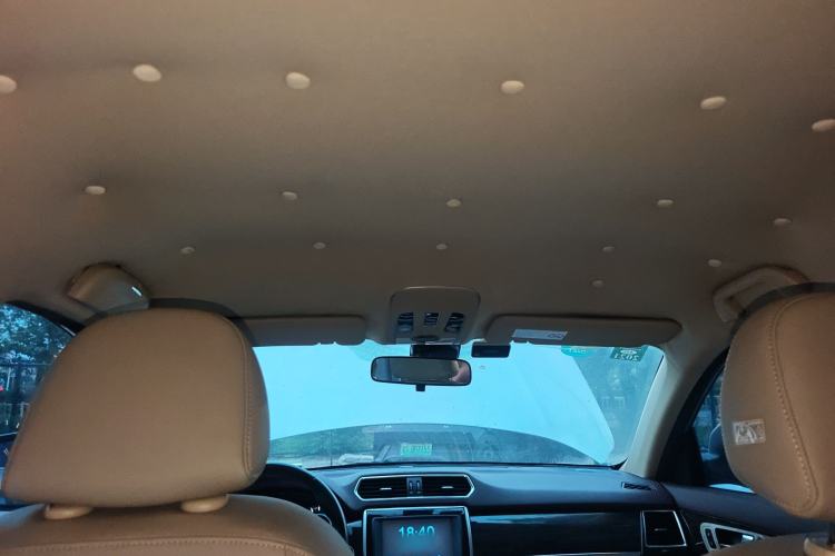 Used Haval H2 2015 1.5T Automatic Two-Wheel Drive Elite Edition Headliner