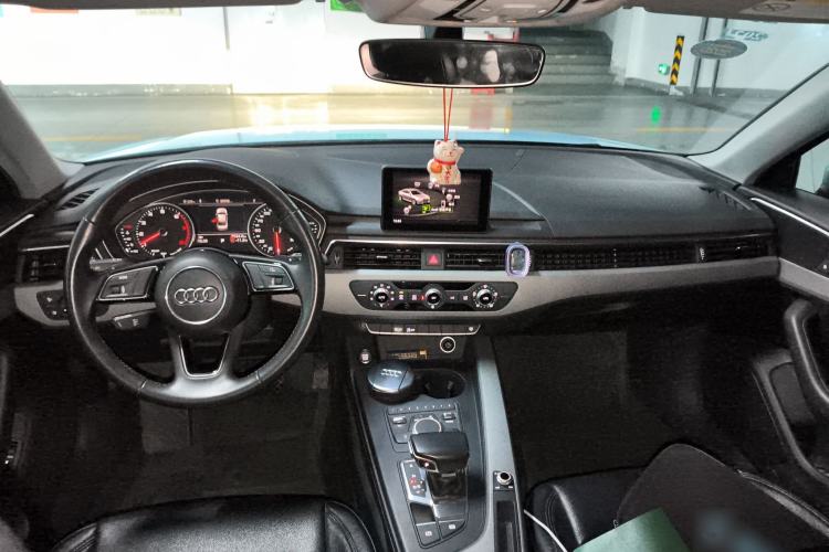 Used Audi A4L 2018 30th Anniversary Edition 30 TFSI Ambition Model