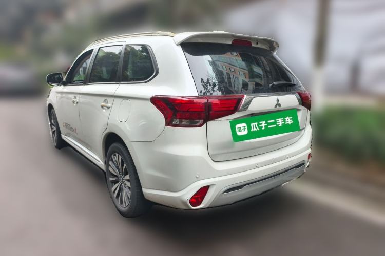 Used Mitsubishi Outlander 2021 2.0L Two-Wheel Drive Comfort Edition 5 Seats
