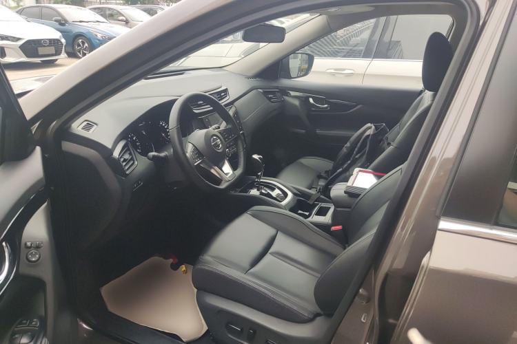 Used Nissan X-Trail 2023 Classic 2.0L Two-Wheel Drive Smart Connect & Comfort Edition
