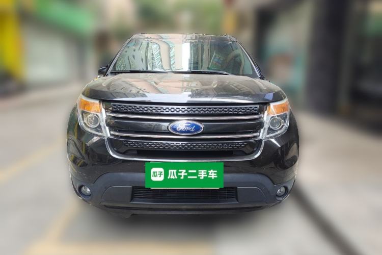 Used Ford Explorer 2013 3.5L Deluxe Model
