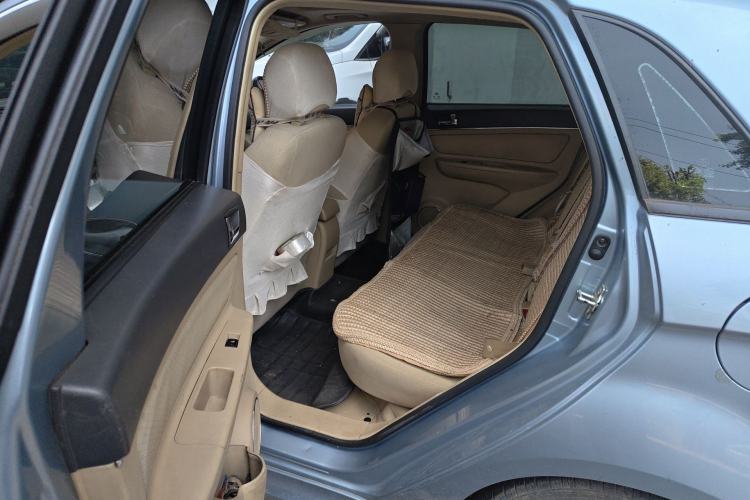 Used BAIC E Series 2012 Hatchback 1.5L Manual Leshang Version