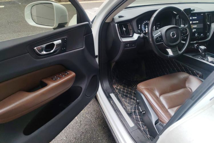 Used Volvo XC60 2020 T5 4x4 Zhiyi Luxury Edition Driver Seat