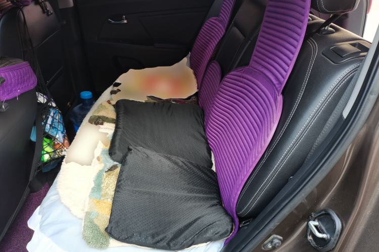 Used Kia Sportage R 2012 2.0L Automatic Two-Wheel Drive GLS
