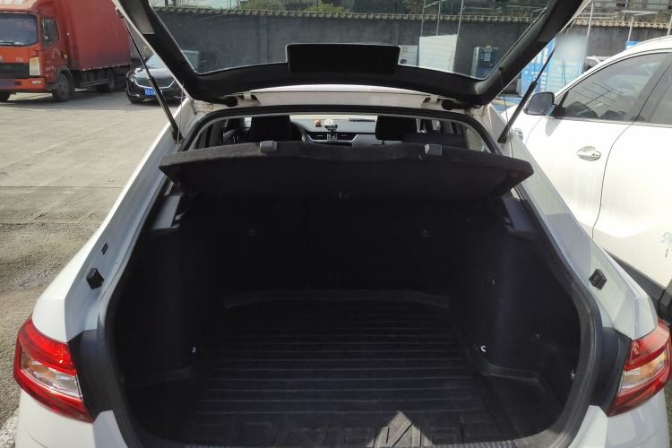 Used Skoda Octavia 2019 1.5L Automatic SmartDrive Comfort Edition China VI Standard