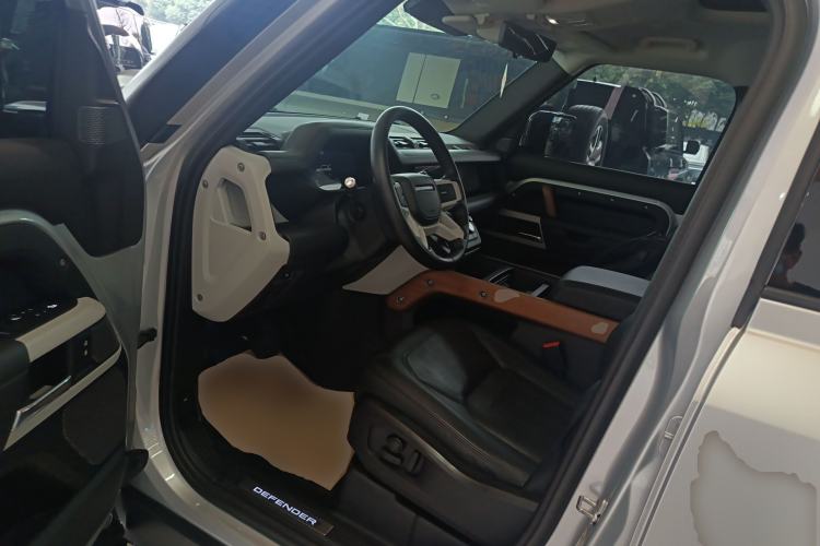 Used Land Rover Defender 2020 110 P400 First Edition Matte Silver Special Kit Version