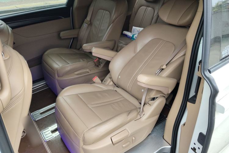 Used Buick GL8 2021 ES Land Cruiser 653T Luxury Edition Left Rear Seat