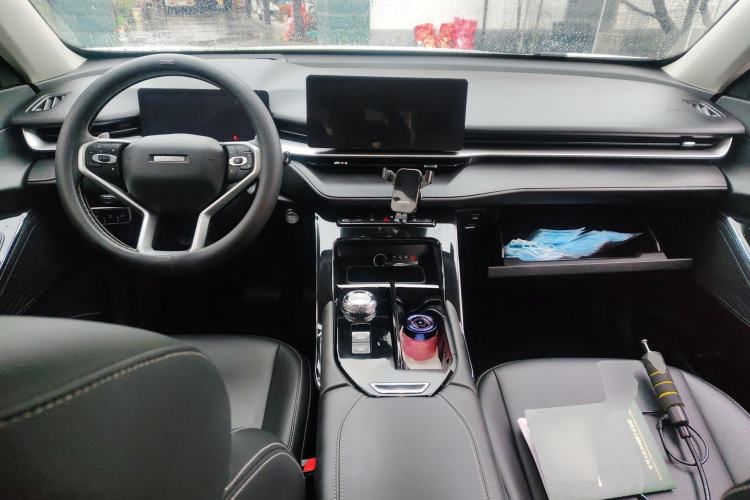 Used Haval H6 2022 3rd Generation 1.5T Automatic Two-Wheel Drive Max Center Console