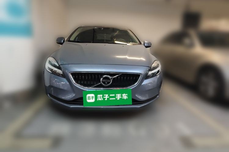 Used Volvo V40 2019 T3 Zhiyi Edition
