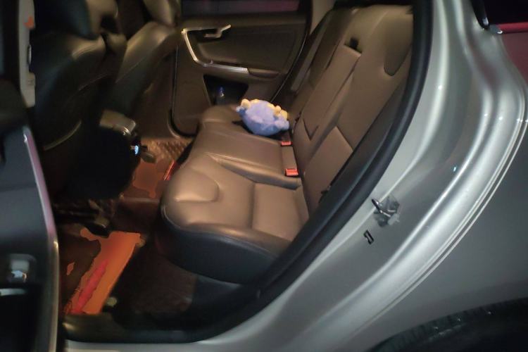 Used Volvo XC60 2016 T5 Smart Upgrade Model
