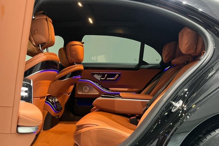 Used Mercedes-Benz S-Class 2022 Revised S 400 L Luxury Edition Interior 10