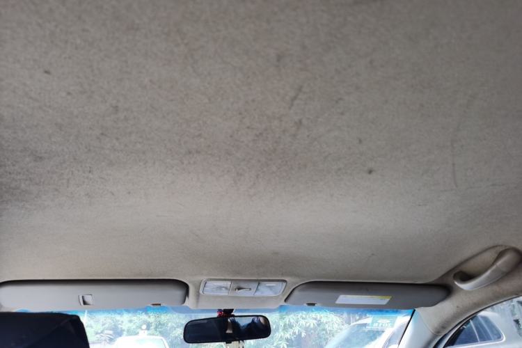 Used Kia K2 2015 Sedan 1.4L MT GLS Headliner