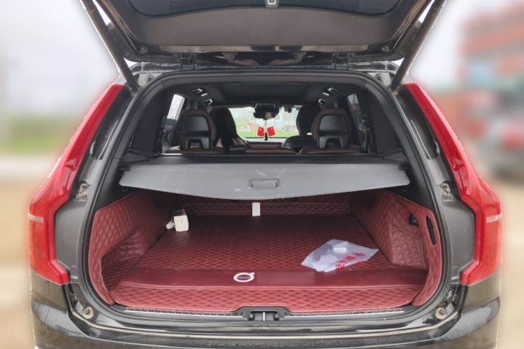 Used Volvo XC90 2022 B5 Smart Drive Luxury Edition 5 Seats
