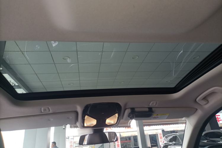 Used BMW 5 Series 2022 Restyled 525Li Luxury Package Headliner