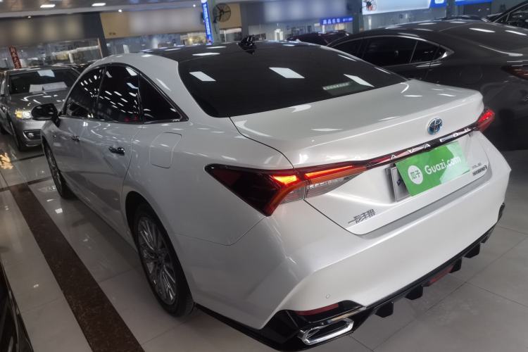 Used Toyota Avalon 2023 Dual-Motor 2.5L XLE Prestige Edition
