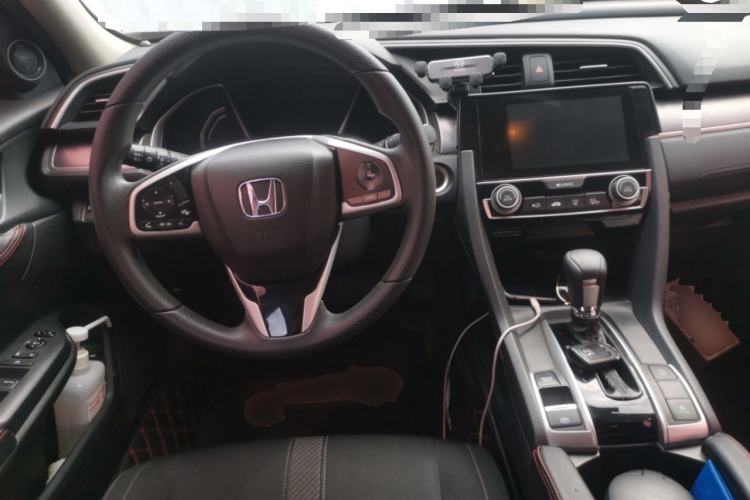 Used Honda Civic 2016 220TURBO CVT Luxury Edition
