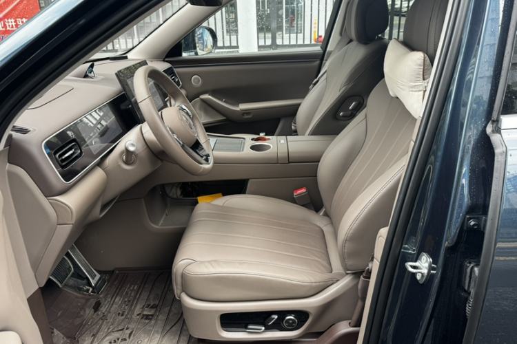 Used Hima AITO M7 2026 Model Range-Extending Pro+ All-Wheel Drive 5-Seater Version Interior 8
