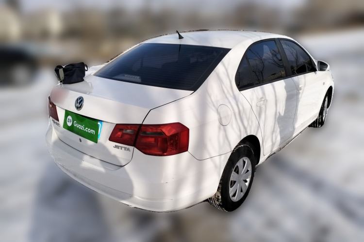 Used Volkswagen Jetta 2015 1.4L Manual Fashion Model