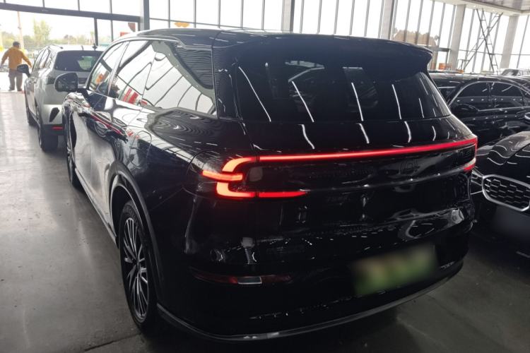 Used CHANGAN NEVO Q07 2025 215 Flagship PLUS Exterior 2