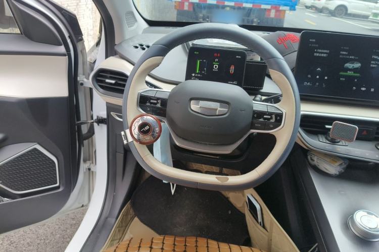 Used Geometry A 2021 Pro Enjoy High-Dimensional Range Edition 430 km A430 Cubic Version