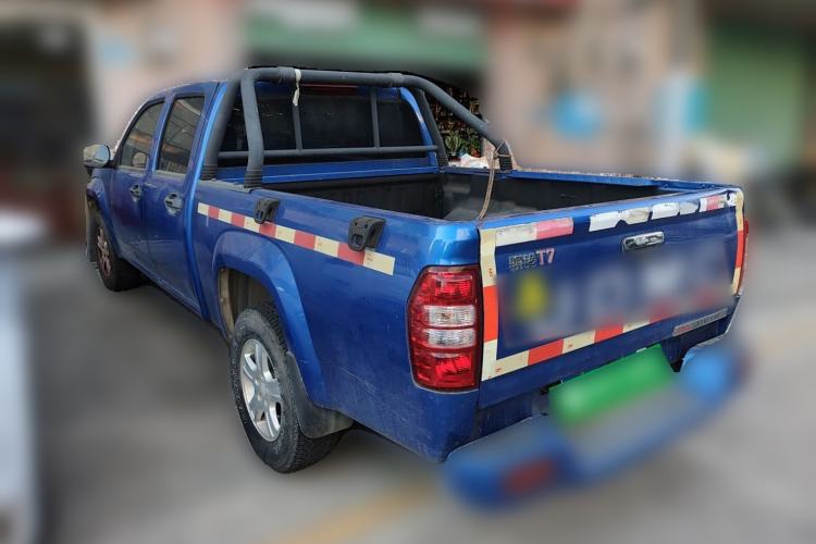 Used JDMC T7 2017 2.2L Two-Wheel Drive Comfort Edition Hatchback with Extended Wheelbase V22
