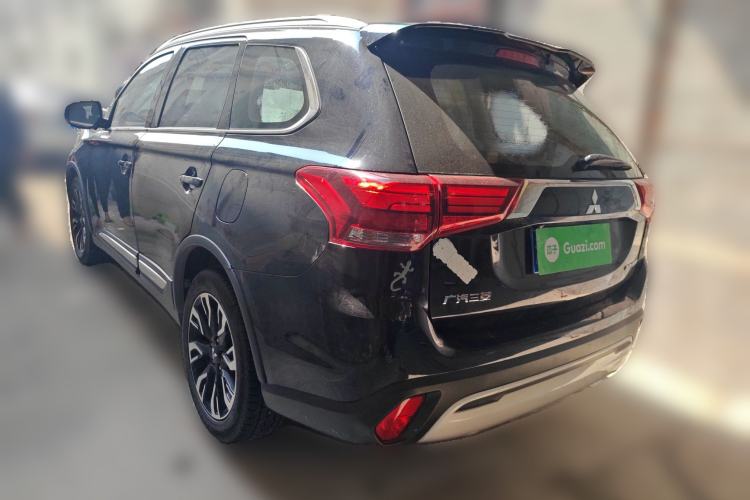Used Mitsubishi Outlander 2019 2.0L Two-Wheel Drive Comfort Edition 5 Seats China VI Standard Exterior 3