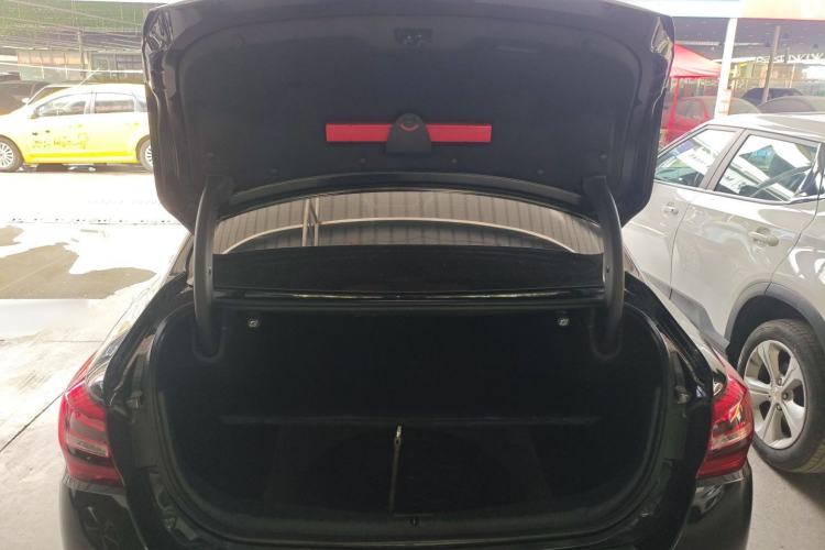 Used Hongqi H5 2022 Classic Model Facelift 1.5T DCT Qiyun Edition Trunk