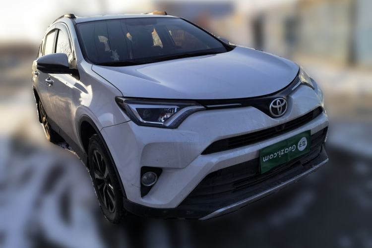 Used Toyota RAV4 2016 2.0L CVT 4x4 New Edition China V Standard