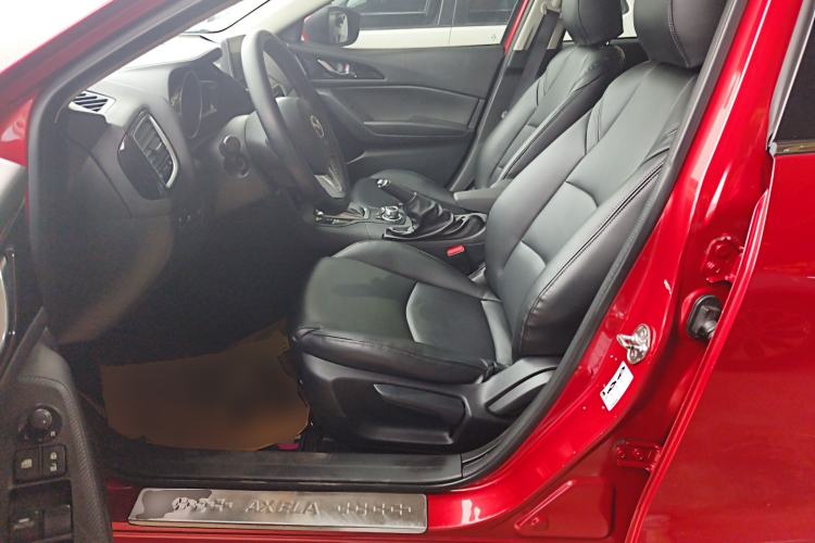 Used Mazda 3 Axela 2014 Sedan 1.5L Automatic Luxury Model Left Front Seat