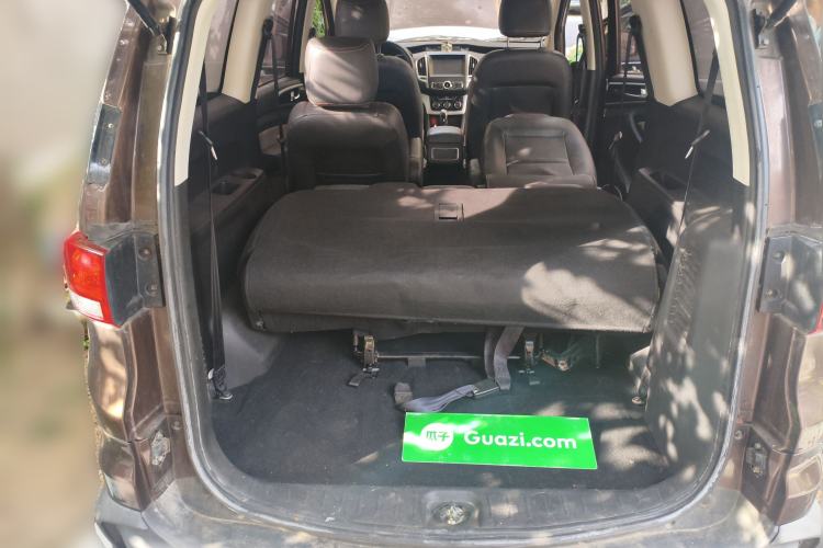 Used HYOSOW H3 2015 1.5L manual luxury version Trunk