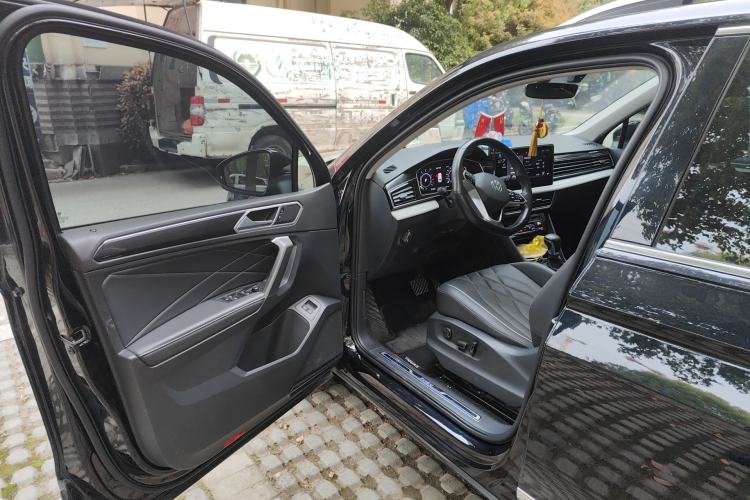 Used Volkswagen Tiguan L New Energy 2023 430 PHEV Plug-in Hybrid Prestige Edition Driver Seat