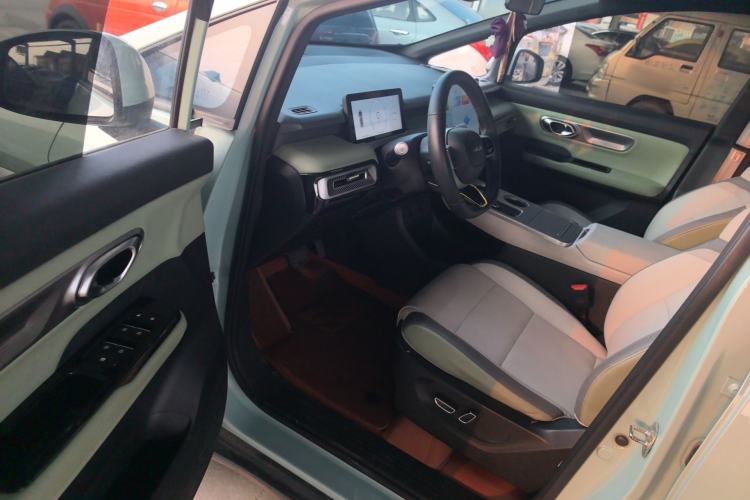 Used AION Y 2023 Plus 510 Smart Edition
