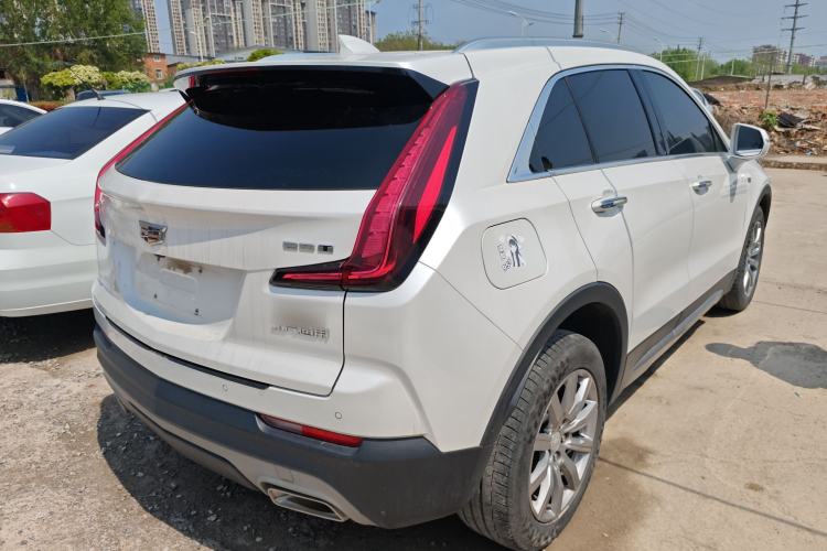 Used Cadillac XT4 2021 28T Two-Wheel Drive Luxury Version Rear Right 45 Deg