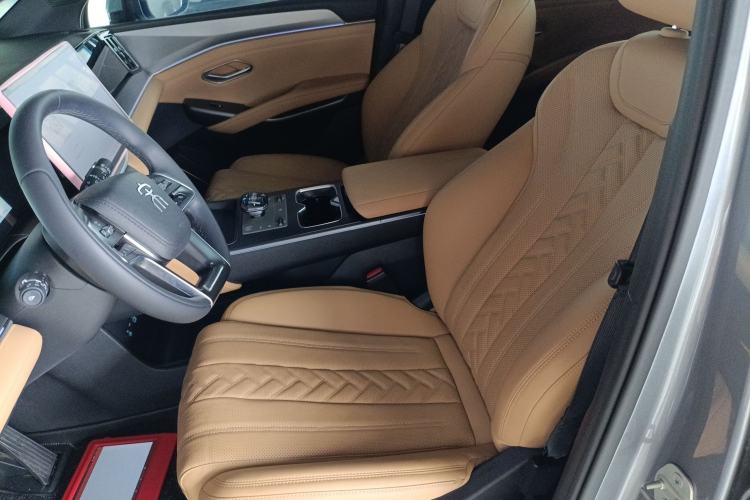 Used BYD Song L DM-i 2024 160 km Excellence Version Left Front Seat