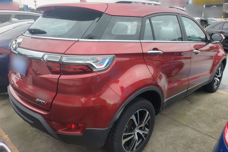 Used JMC Yusheng S330 2016 1.5L GTDi Automatic Two-Wheel Drive Prestige Edition
