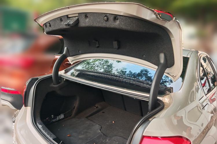 Used BMW 3 Series 2017 320Li Luxury Design Package Trunk