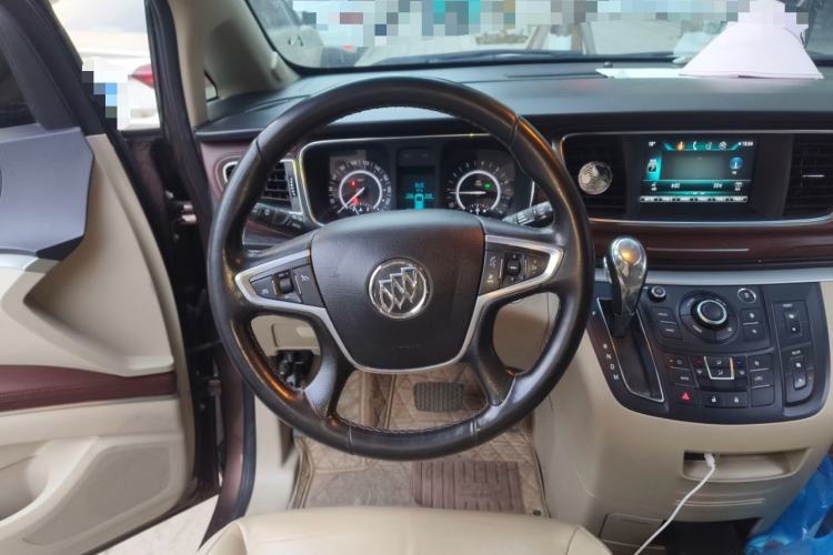 Used Buick GL8 2018 28T Luxury Model China VI Standard
