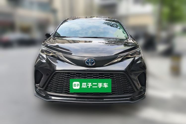 Used Toyota Granvia 2023 2.5L Hybrid Comfort Edition Front